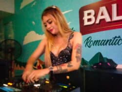 Tampil Kali Kedua di Golden Beach Bengkong, DJ Tia Gazer Sebut Pengunjungnya Luar Biasa