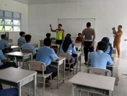 Police Go To School, Polisi Ajarkan Tata Cara dan Etika Berlalu Lintas kepada Siswa